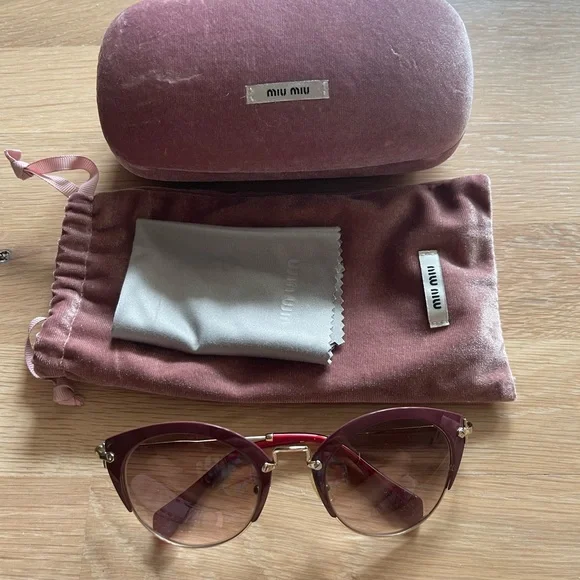 Miu Miu | Accessories | Miu Miu Sunglasses Smu 53 R Ua56a  display picture 2